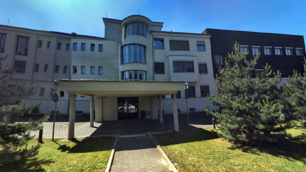 Ostravské lékařské fakultě hrozí, že obor Všeobecné lékařství bude bez akreditace